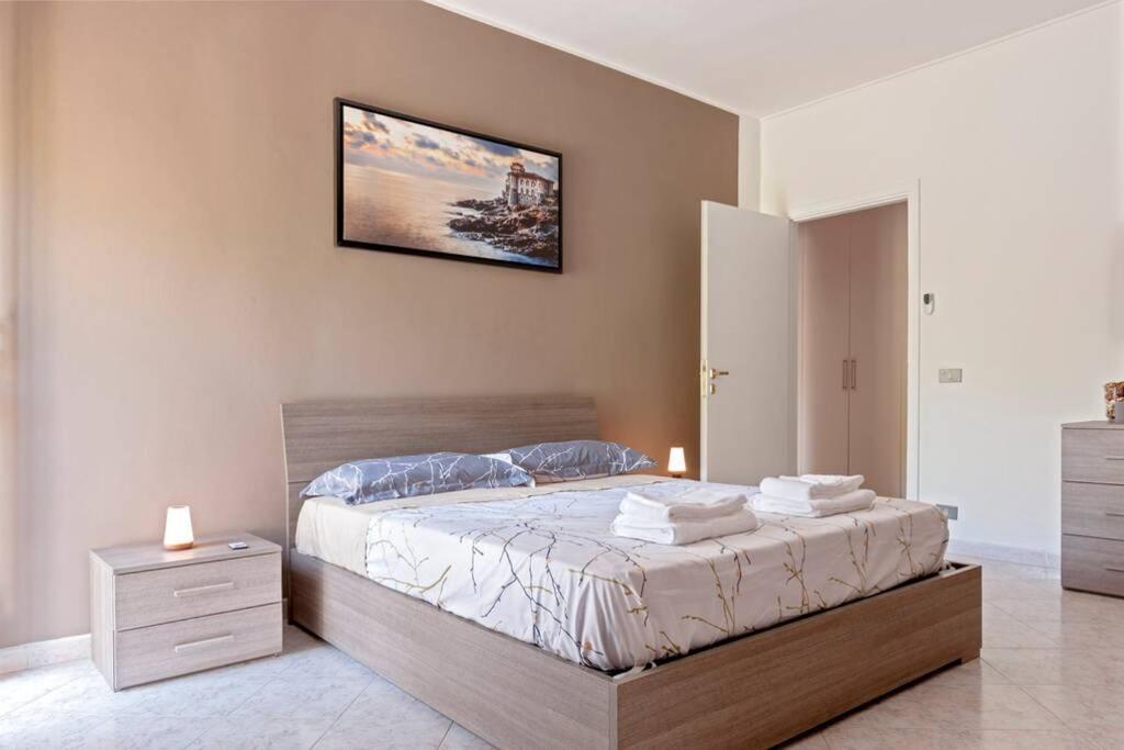 [FREE PARKING] Appartamento 5 STELLE elegante con suite Livorno Esterno foto